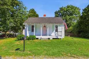 1252 Eubank Rd, Dunnsville, VA 22454 - Photo 2