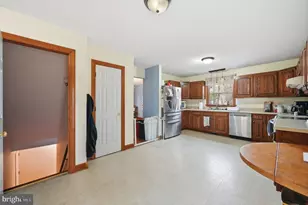 25 Woodlawn Dr, Palmyra, VA 22963 - Photo 4