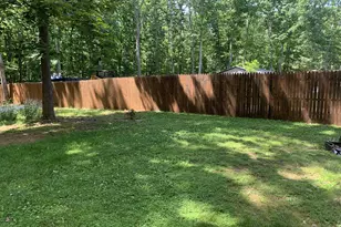 141 Mechunk Creek Dr, Troy, VA 22974 - Photo 2