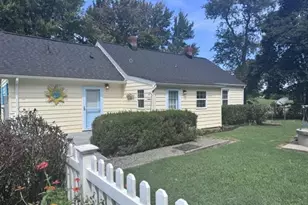 17 Parrish Ln, Kents Store, VA 23084 - Photo 2