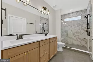 57 Madison St, Warrenton, VA 20186 - Photo 2