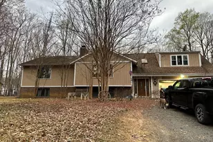 3587 Monarch Ln, Midland, VA 22728 - Photo 2