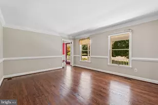 7708 Castlebury Ct, Warrenton, VA 20186 - Photo 2