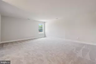 7838 Holston Ln, Broad Run, VA 20137 - Photo 10