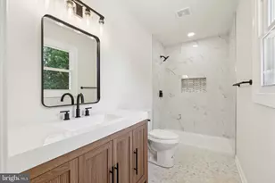 5323 Greatmeade Ln, Sumerduck, VA 22742 - Photo 10