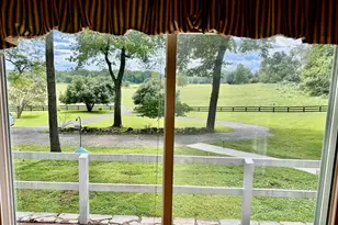 7038 Beaconsfield Ln, Warrenton, VA 20187 - Photo 10