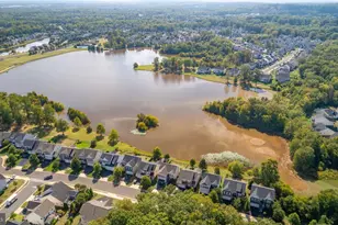 7116 Lake Dr, Warrenton, VA 20187 - Photo 6