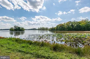 7116 Lake Dr, Warrenton, VA 20187 - Photo 10