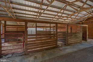 13206 Golden Dr, Sumerduck, VA 22742 - Photo 108