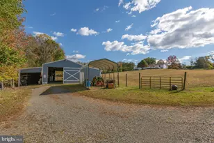 13206 Golden Dr, Sumerduck, VA 22742 - Photo 104
