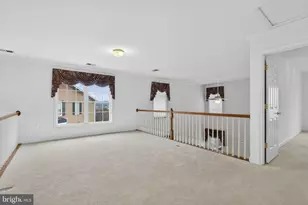 224 N View Cir, Warrenton, VA 20186 - Photo 34