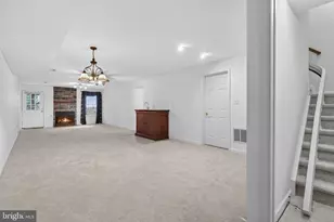 224 N View Cir, Warrenton, VA 20186 - Photo 46