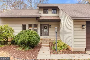 8423 Lock Ln, Warrenton, VA 20186 - Photo 2