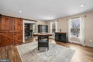 7326 Stuart Cir, Warrenton, VA 20187 - Photo 8