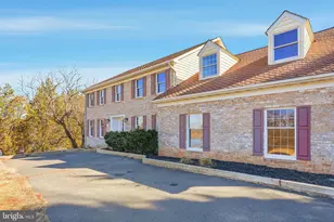 6743 Lake Dr, Warrenton, VA 20187 - Photo 4