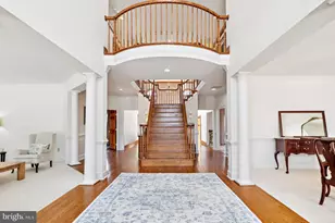 7819 Wellington Dr, Warrenton, VA 20186 - Photo 4