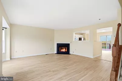 541 Highland Towne Lane, Warrenton, VA 20186 - Photo 8