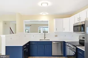 541 Highland Towne Ln, Warrenton, VA 20186 - Photo 10