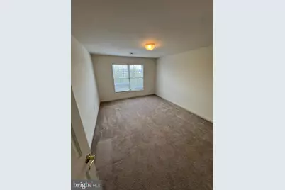 228 W Ridge Court, Warrenton, VA 20186 - Photo 4