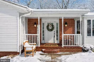 8564 Opal Rd, Warrenton, VA 20186 - Photo 2