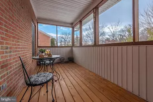 158 N View Cir, Warrenton, VA 20186 - Photo 22