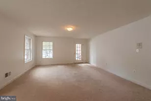 158 N View Cir, Warrenton, VA 20186 - Photo 36