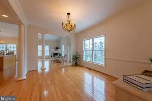 158 N View Cir, Warrenton, VA 20186 - Photo 6