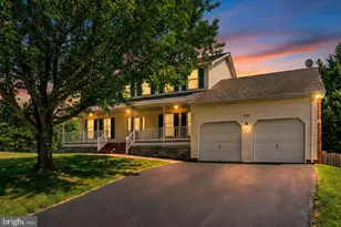 7129 Cavalry Dr, Warrenton, VA 20187 - Photo 2