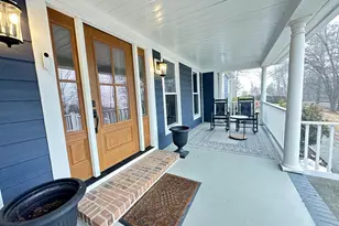 5755 Hunton Wood Dr, Broad Run, VA 20137 - Photo 10