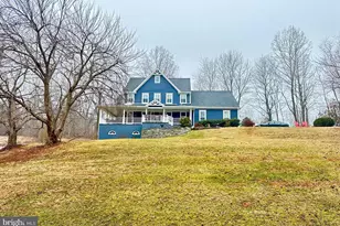 5755 Hunton Wood Dr, Broad Run, VA 20137 - Photo 2