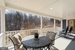 5755 Hunton Wood Dr, Broad Run, VA 20137 - Photo 12