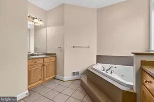 8342 Lunsford Rd, Warrenton, VA 20187 - Photo 38