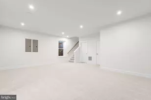 1043 Captain Richards Ct, Marshall, VA 20115 - Photo 32