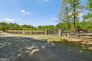 1504 Grace Estates Dr, Catlett, VA 20119 - Photo 2