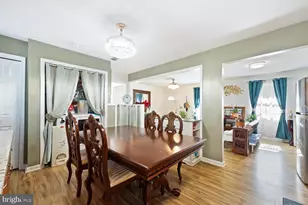 9463 Rogues Rd, Midland, VA 22728 - Photo 14