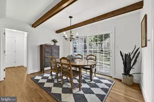 5835 Hunton Wood Dr, Broad Run, VA 20137 - Photo 6