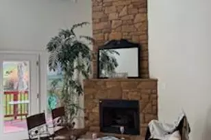 213 N View Cir, Warrenton, VA 20186 - Photo 2