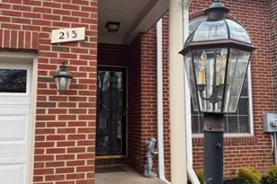 213 N View Cir, Warrenton, VA 20186 - Photo 28