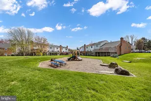 202 Leeds Ct E, Warrenton, VA 20186 - Photo 26