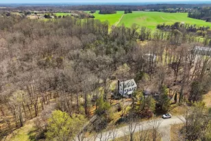 8277 Lock Ln, Warrenton, VA 20186 - Photo 8