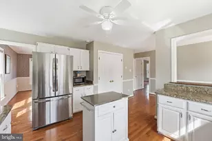 8277 Lock Ln, Warrenton, VA 20186 - Photo 22