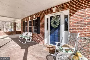 3220 Courtney School Rd, Midland, VA 22728 - Photo 12