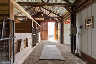 10803 Crest Hill Rd, Marshall, VA 20115 - Photo 22