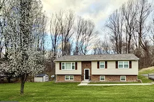 5632 Red Maple Ct, Warrenton, VA 20187 - Photo 1