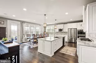 7765 Warrenton Chase Dr, Warrenton, VA 20187 - Photo 16