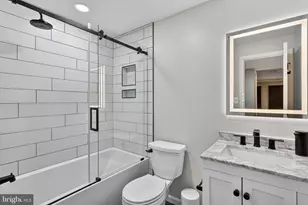 233 Breezewood Dr, Warrenton, VA 20186 - Photo 24