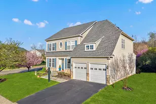 7153 Comrie Ct, Warrenton, VA 20187 - Photo 2