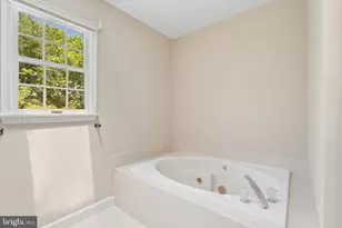 7708 Castlebury Ct, Warrenton, VA 20186 - Photo 24