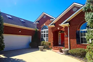 245 Carriage Chase Cir, Warrenton, VA 20186 - Photo 2