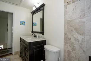 6197 Edwards Dr, Broad Run, VA 20137 - Photo 28